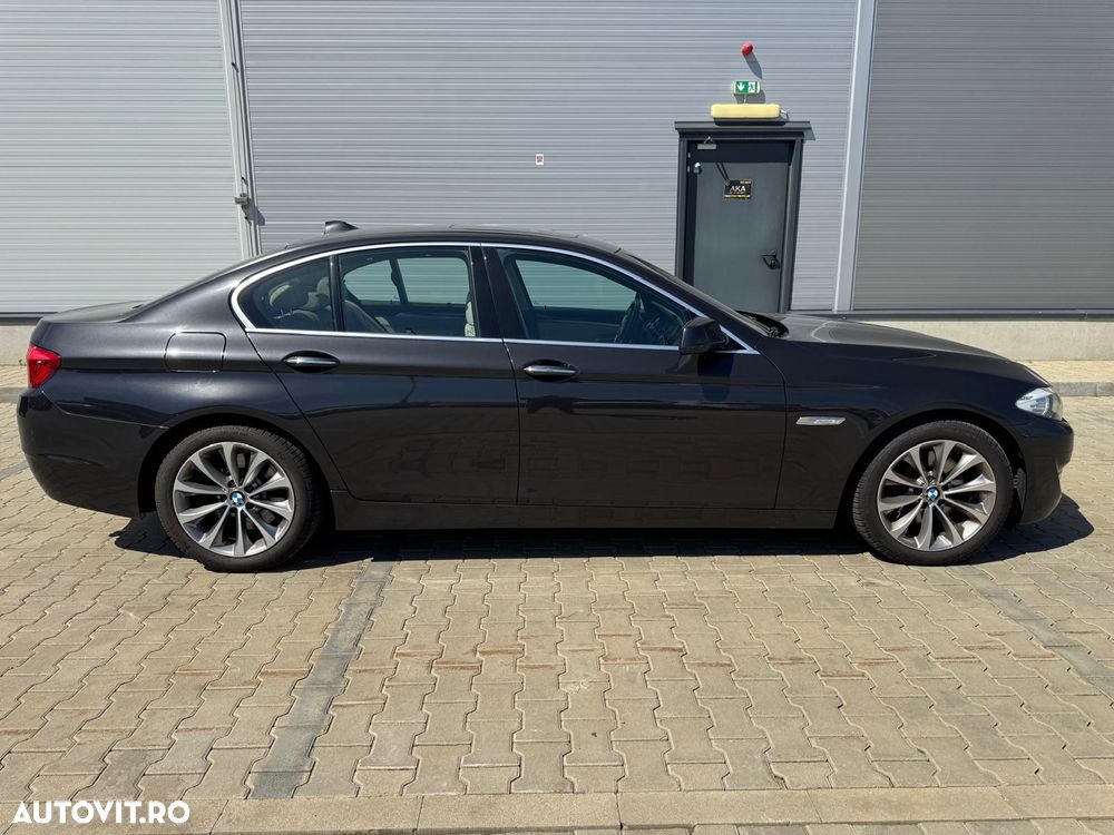 BMW Seria 5 535d xDrive - 17
