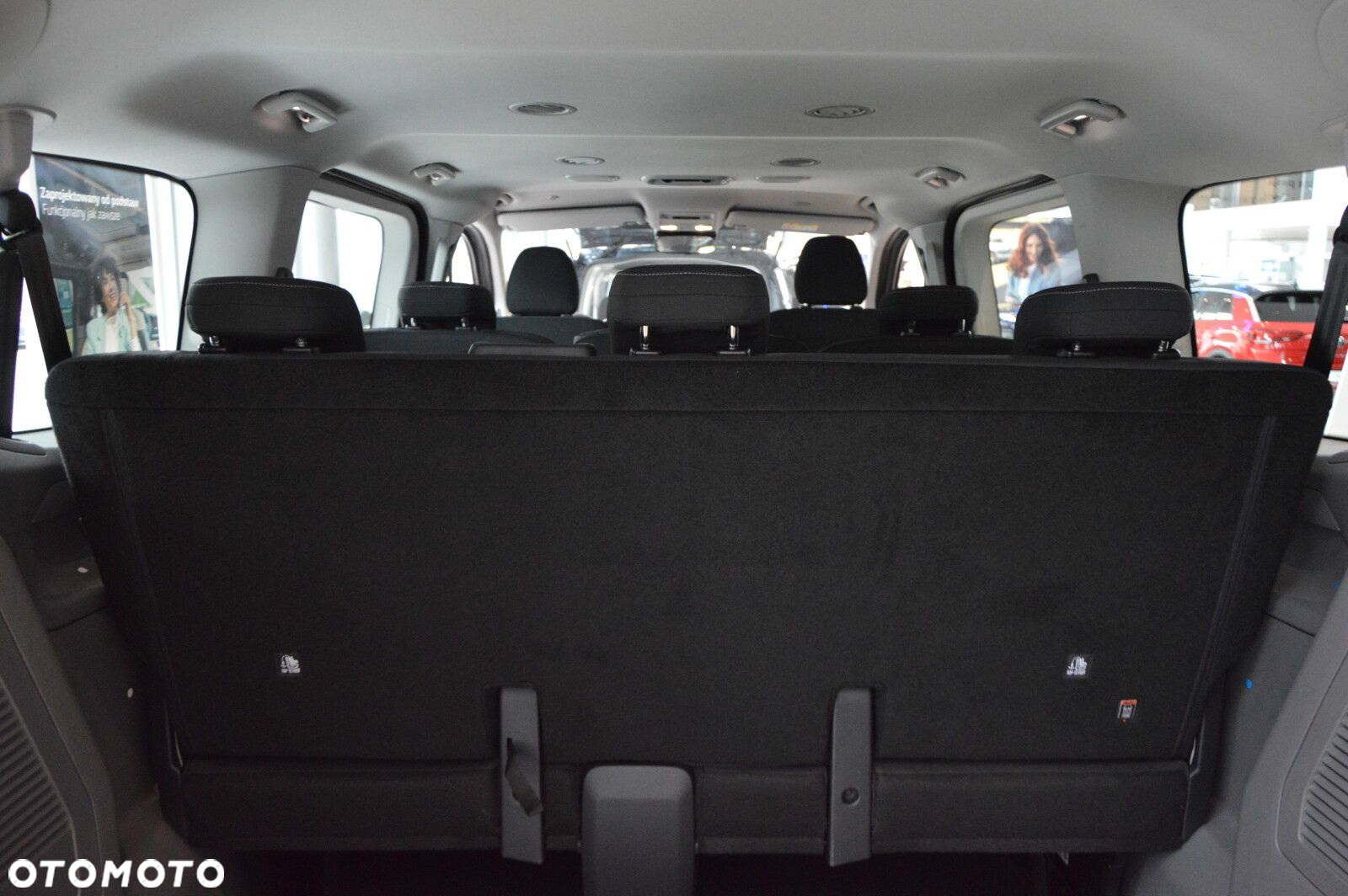 Volkswagen Caravelle Life - 37