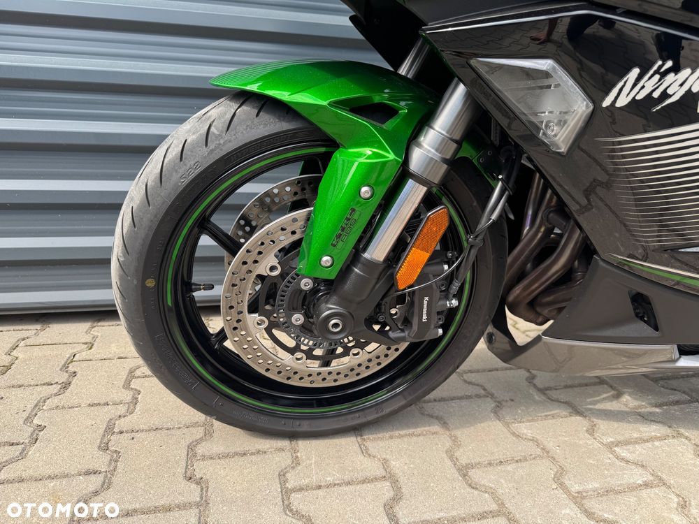 Kawasaki Ninja 1000 SX - 25