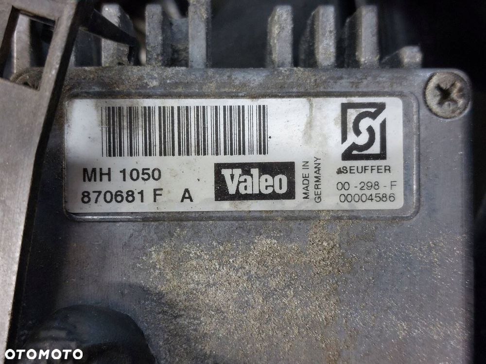 WENTYLATOR CHŁODNICY + MODUŁ AUDI A4 B6 2.0 20V ALT 8E0121205 870681F - 4