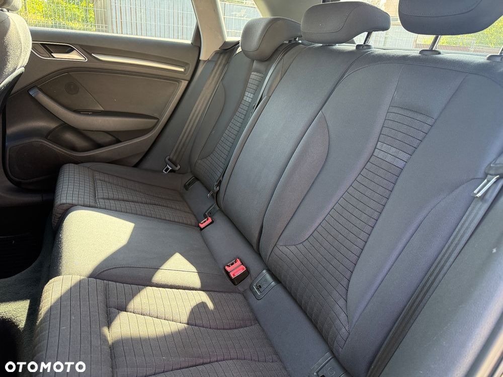 Audi A3 Sportback 1.6 TDI (clean diesel) S tronic Ambition - 25