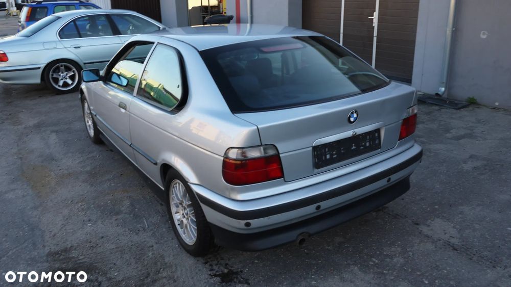BMW Seria 3 316i - 19
