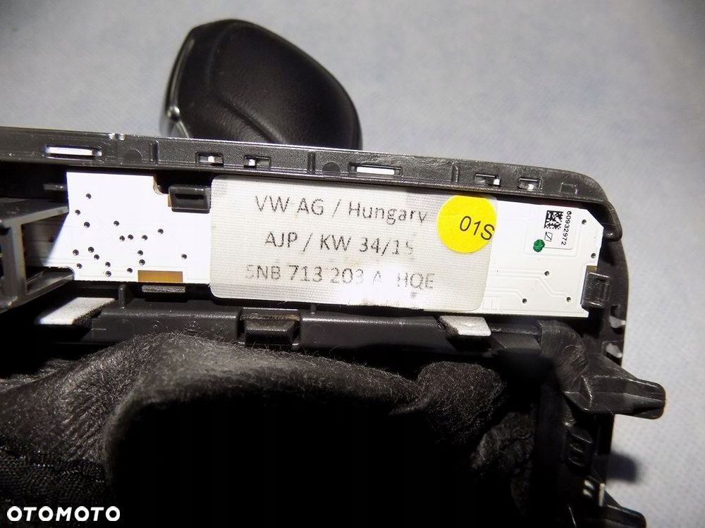 dw tiguan ii r line panel gałka zmiany 5nb864263a - 4
