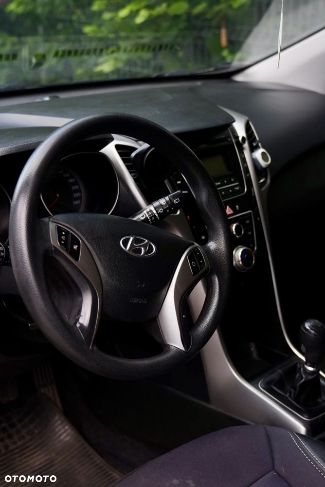 Hyundai i30 1.4 Base - 3