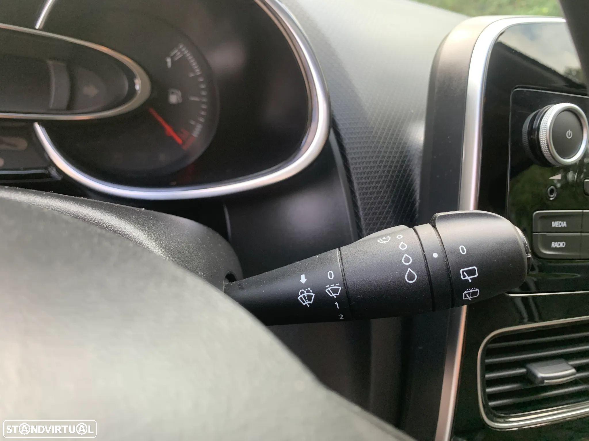 Renault Clio Sport Tourer 1.5 dCi Limited Edition - 22