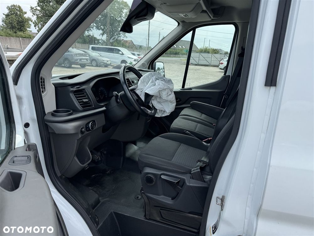 Ford TRANSIT MK8 - 14