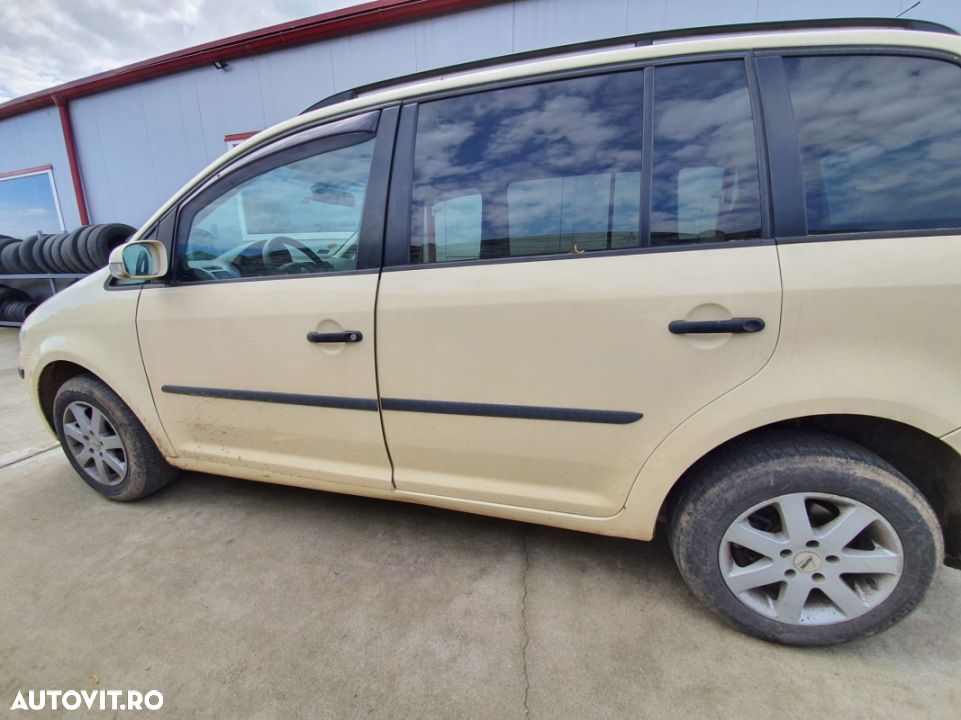 USA VW TOURAN S.F - 2