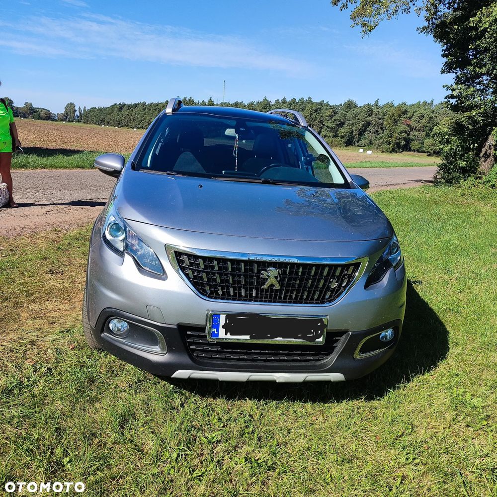 Peugeot 2008 1.2 Pure Tech Allure S&S - 16