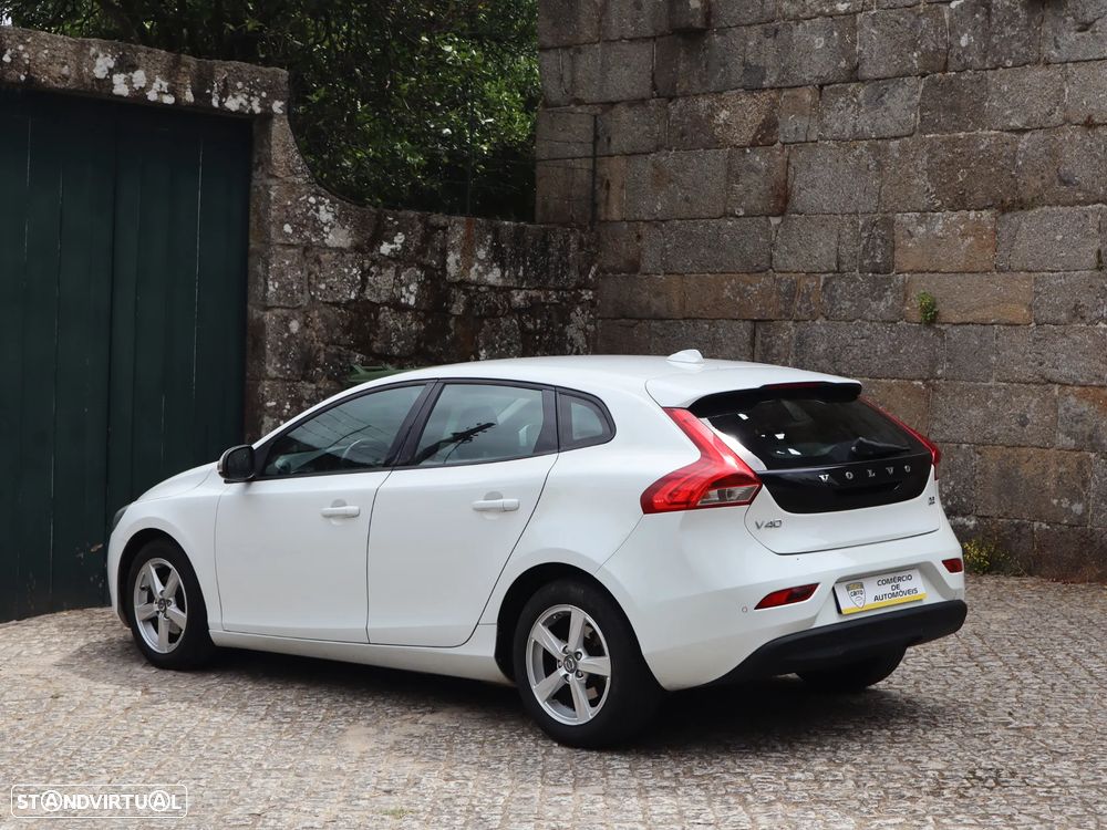 Volvo V40 D2 Kinetic - 2
