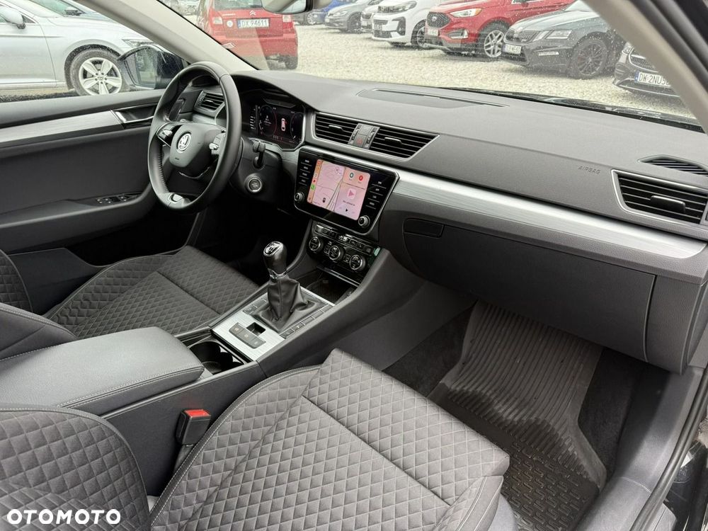 Skoda Superb 2.0 TDI SCR Ambition - 22
