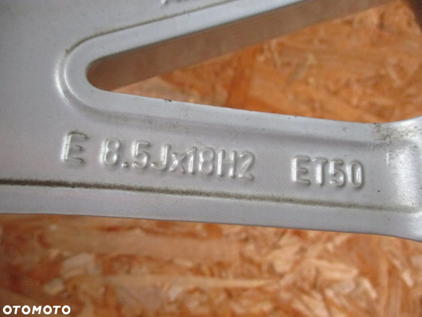 FELGA ALUMINIOWA AUDI TT 8S 8,5Jx18 ET50 5x112 - 9