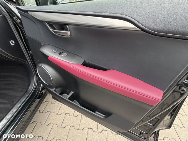 Lexus NX 300h F Impression AWD - 20
