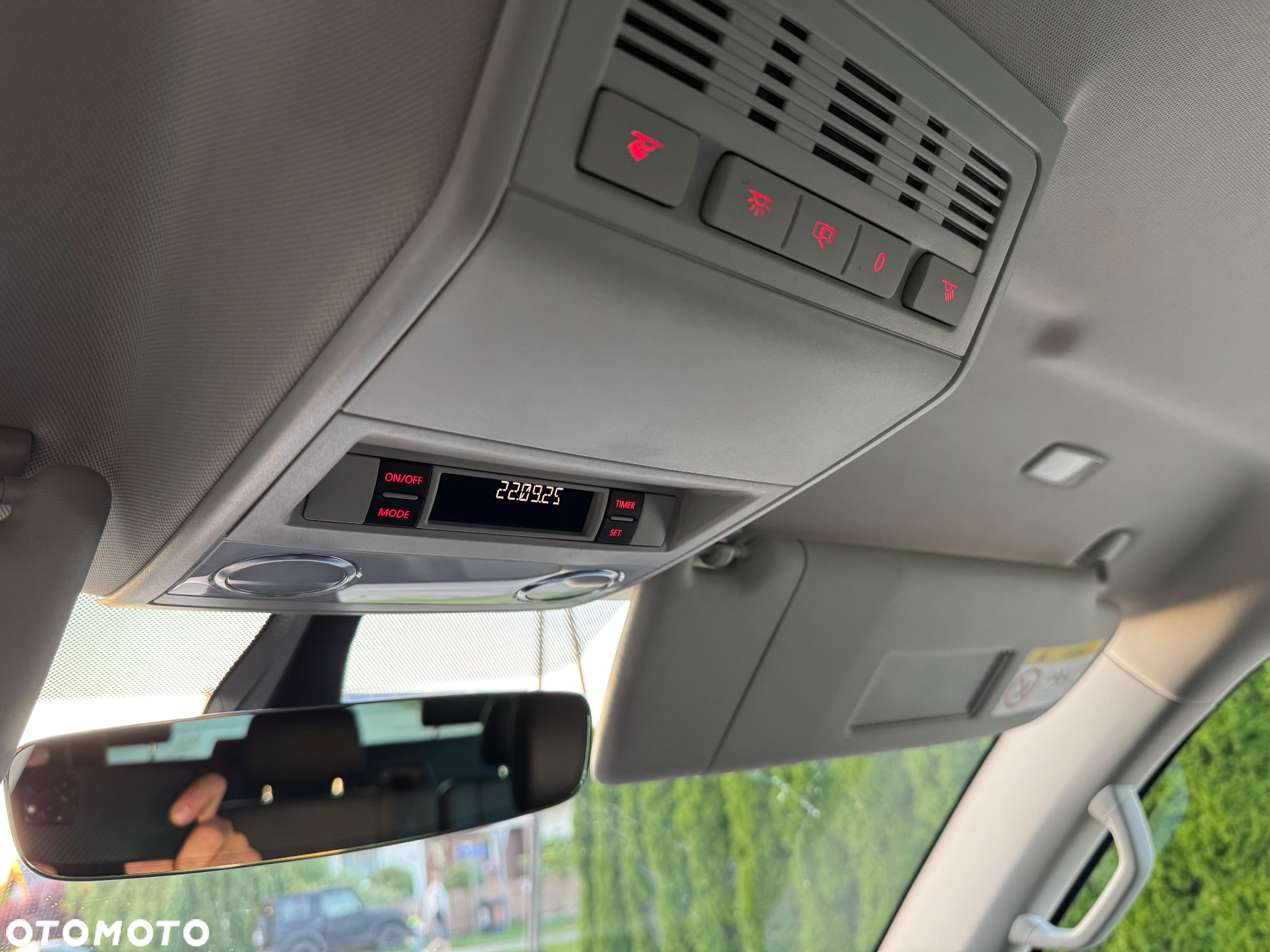 Volkswagen Caravelle 2.0 BiTDI L1 Highline - 18