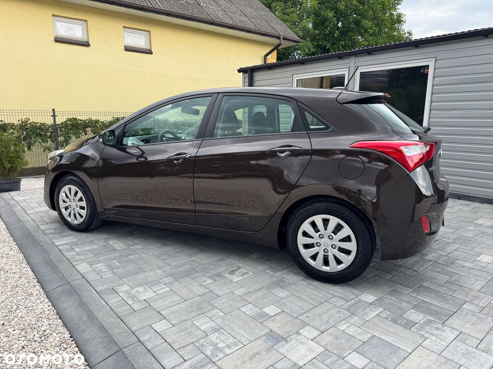 Hyundai i30 blue 1.4 Style - 9