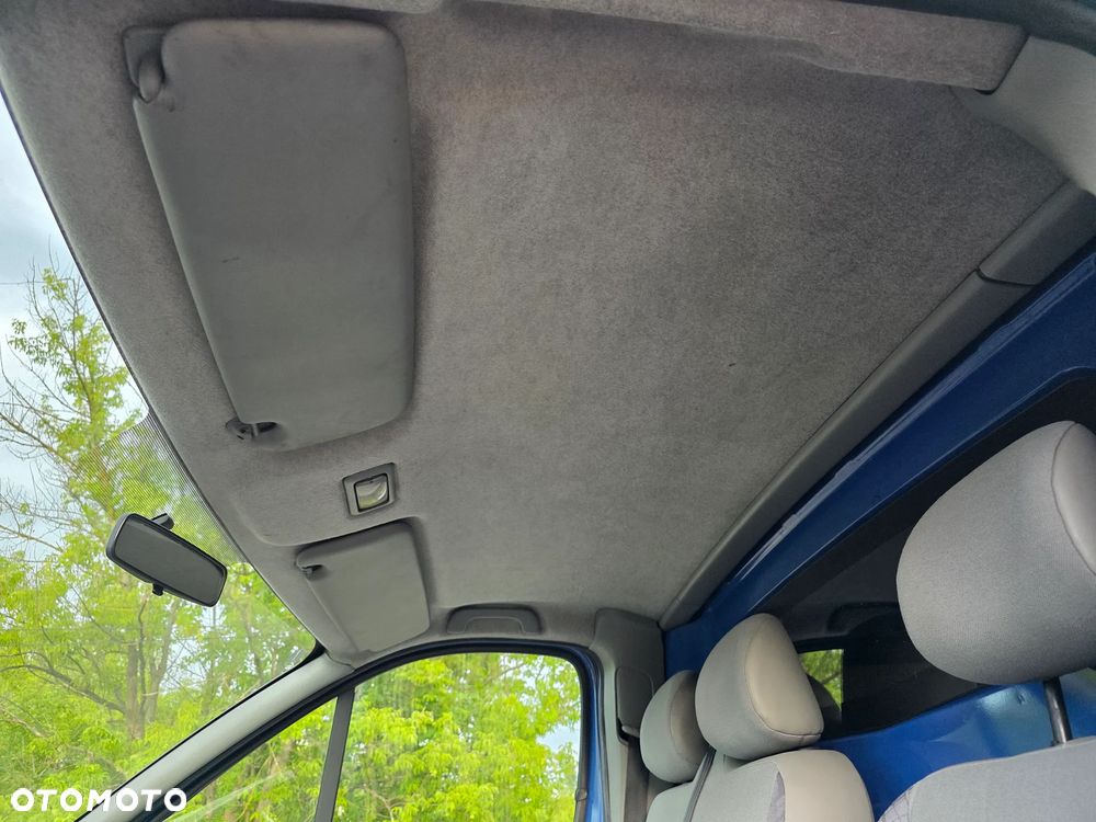 Opel Vivaro - 10