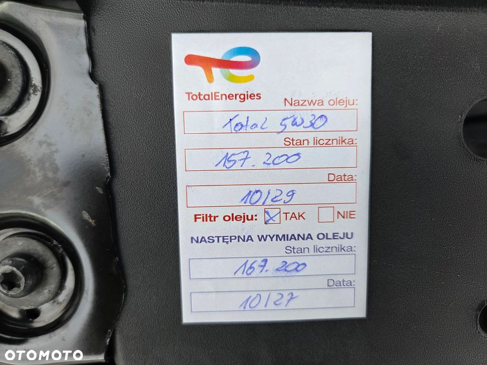 Volkswagen Touran 2.0 TDI DPF BlueMotion Technology Comfortline - 34