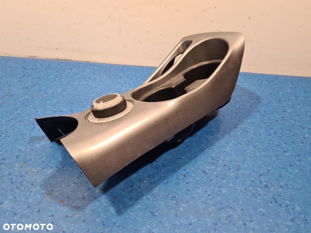 MITSUBISHI OUTLANDER II UCHWYT NA KUBEK CUP HOLDER 8011A079-1 - 3