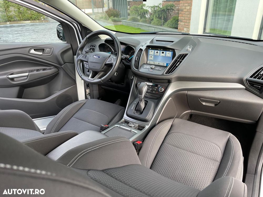 Ford Kuga 2.0 TDCi 4WD Powershift Titanium - 9