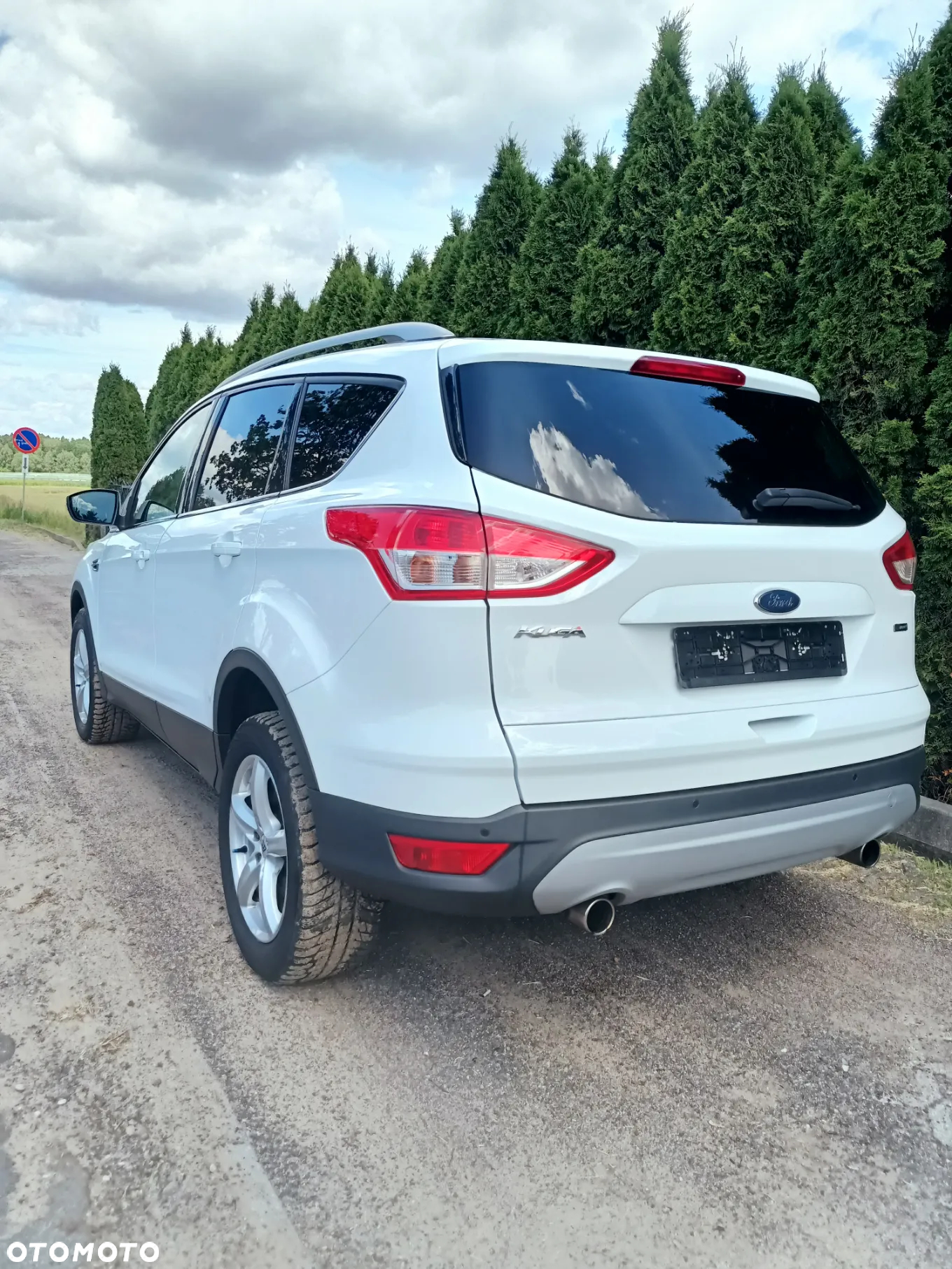 Ford Kuga 1.5 EcoBoost 4x4 Titanium - 4