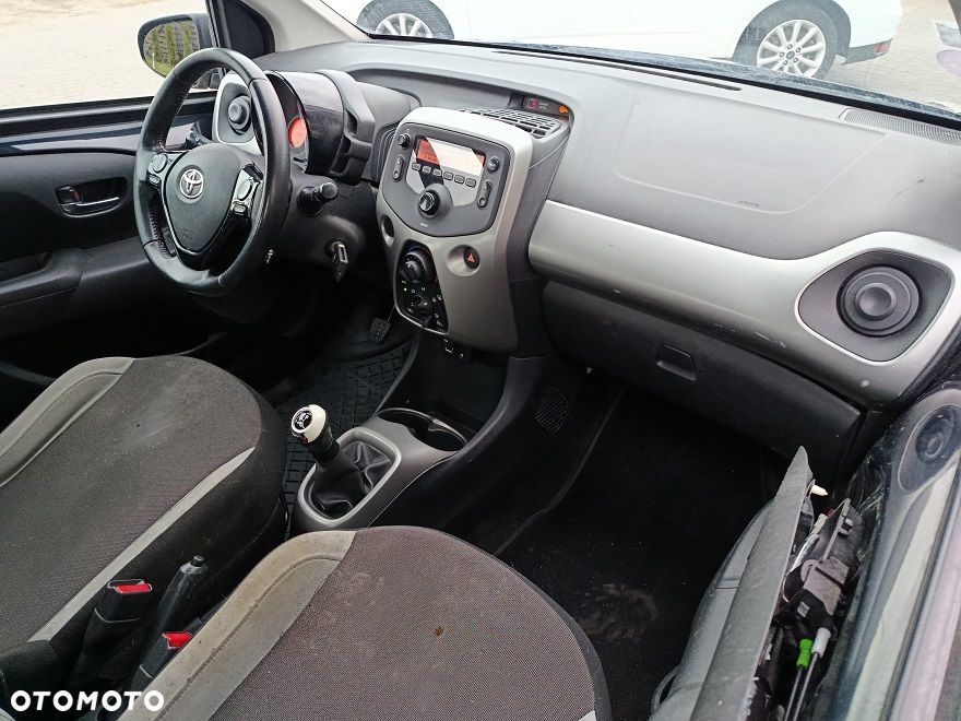 Toyota Aygo - 10