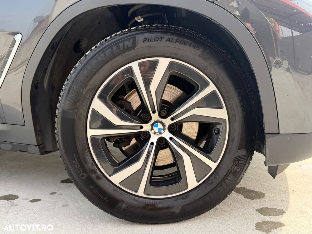 BMW X3 sDrive18d Aut. M Sport - 3