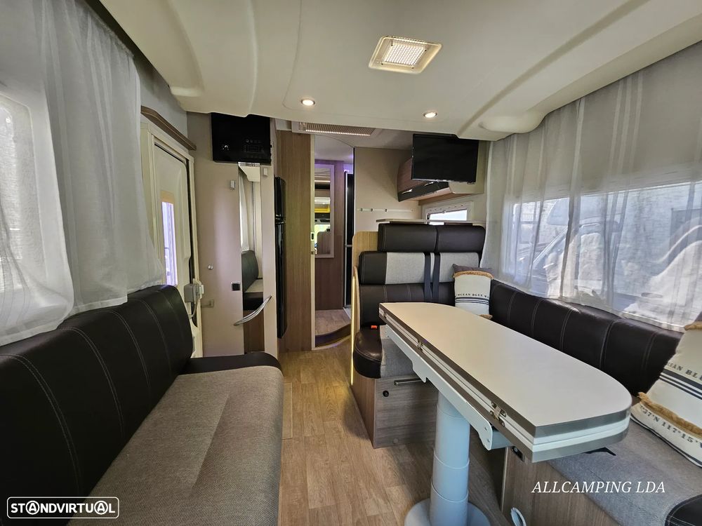 Chausson Flash Salão "Maxi Lounge+Cama de Casal Elétrica - 12