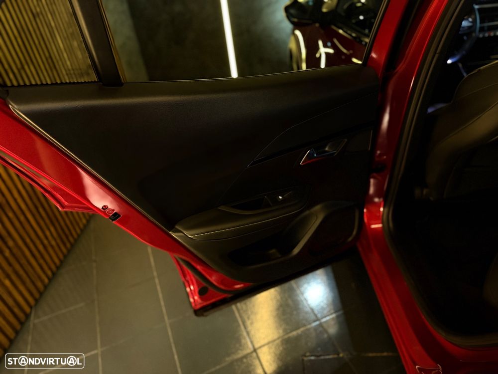Peugeot e-2008 50 kWh GT Pack - 22