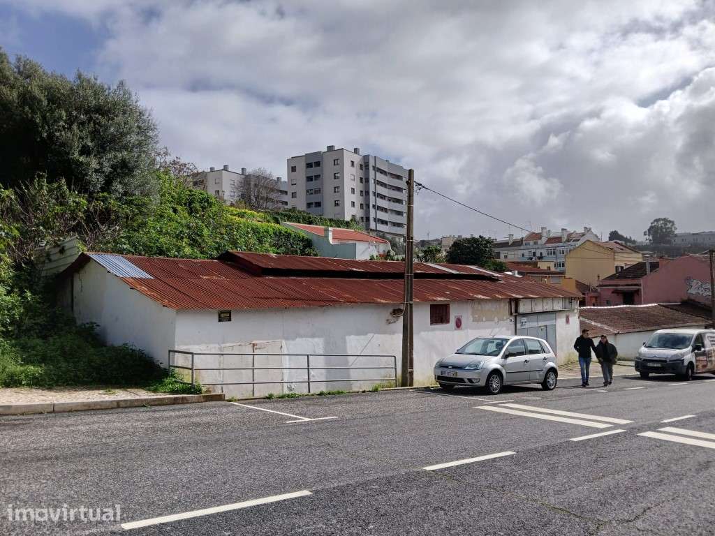 Terreno Urbano com Enorme Potencial de Investimento Lisboa - Grande imagem: 3/7