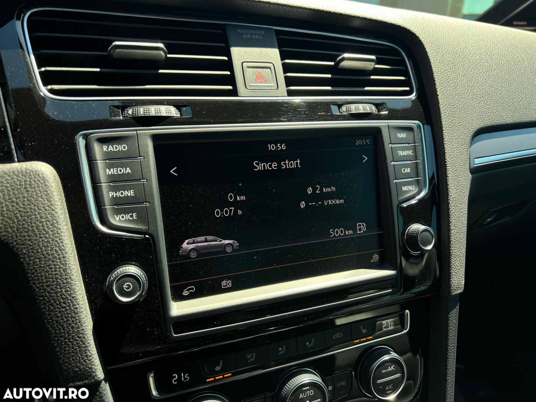 Volkswagen Golf - 20
