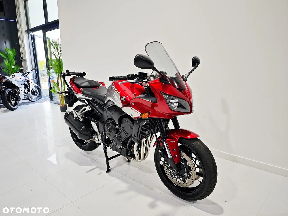 Yamaha FZ - 2