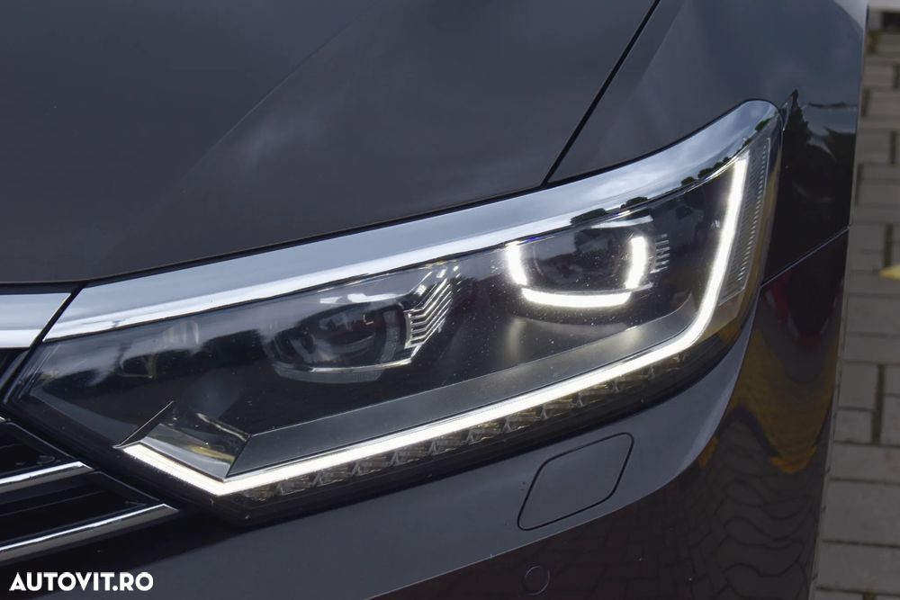 Volkswagen Passat 2.0 TDI SCR DSG Comfortline - 16