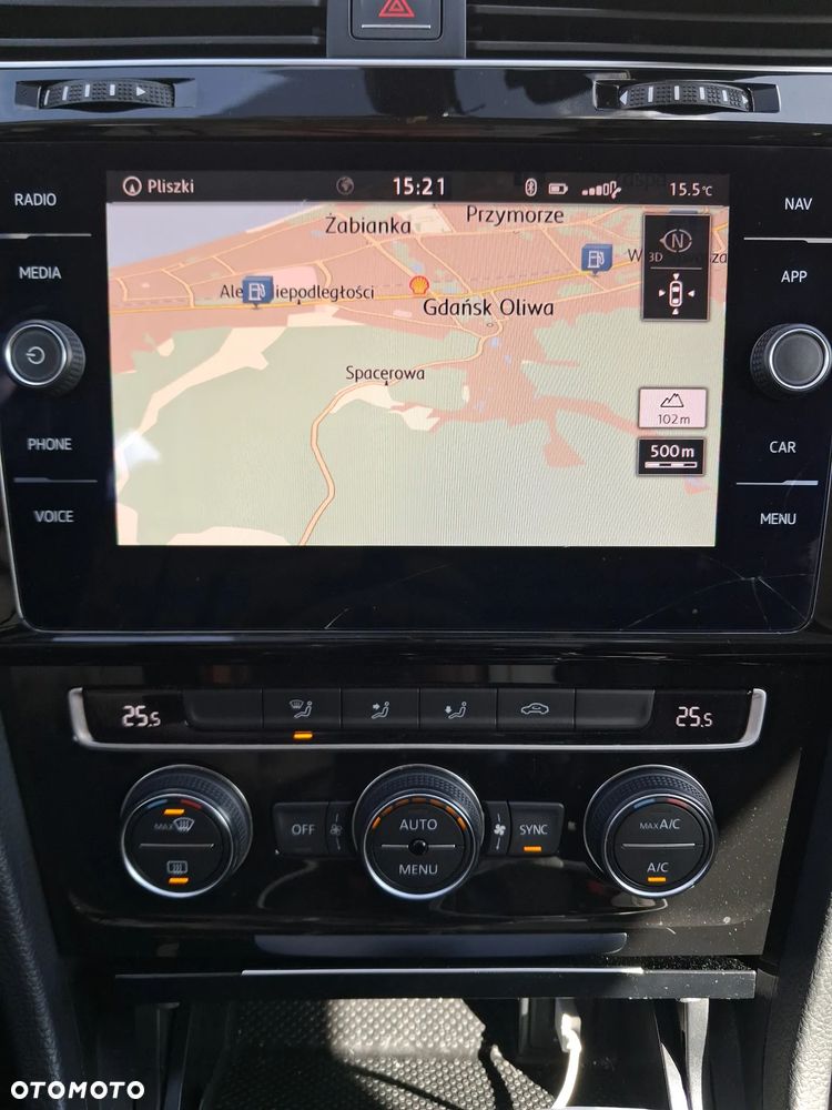 Volkswagen Golf - 12