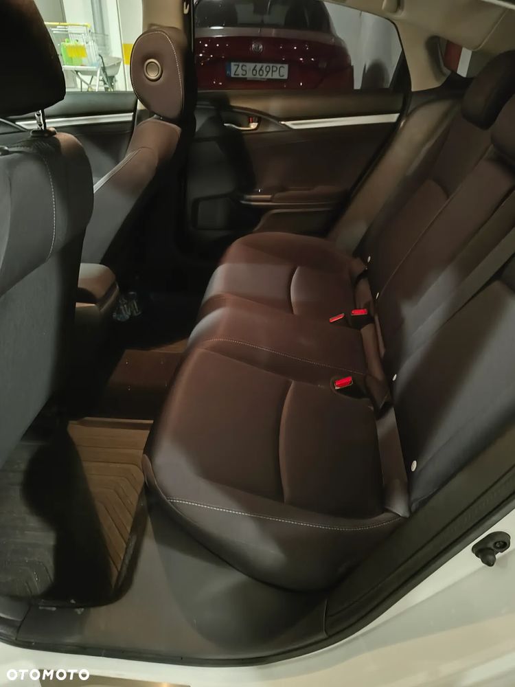 Honda Civic 1.5 T Elegance CVT - 17