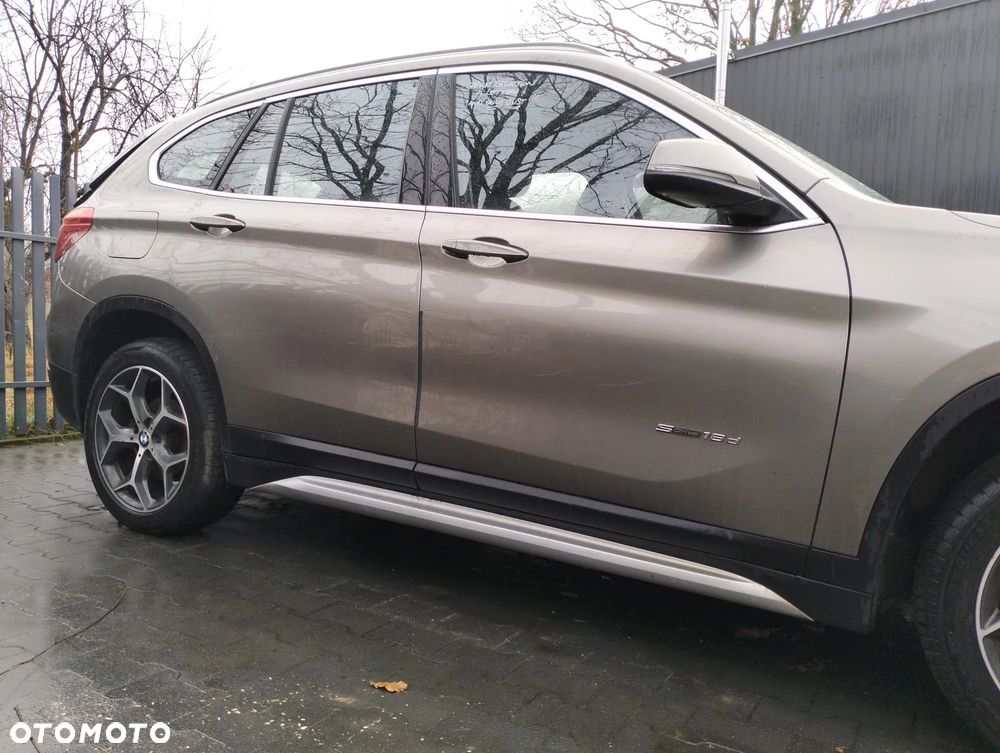 BMW X1 F48 ĆWIARTKA PRZÓD PRAWA LEWA - 1