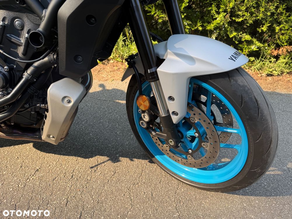 Yamaha MT - 7
