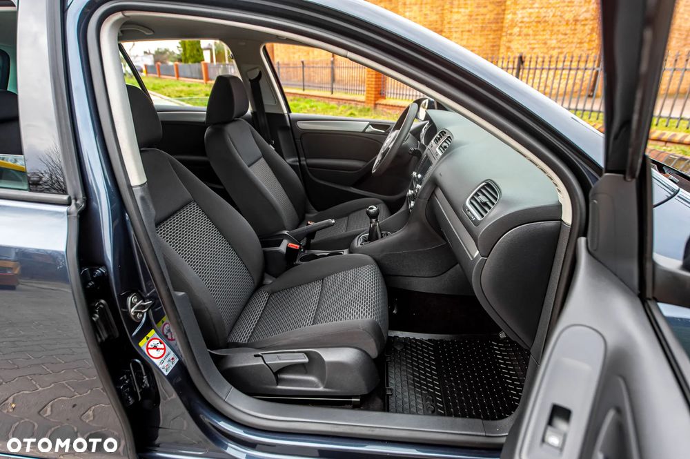 Volkswagen Golf 1.6 Highline - 24