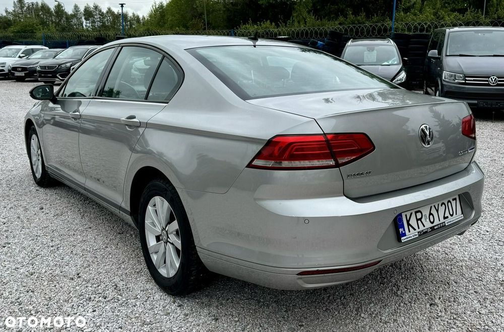 Volkswagen Passat 2.0 TDI (BlueMotion Technology) Comfortline - 6