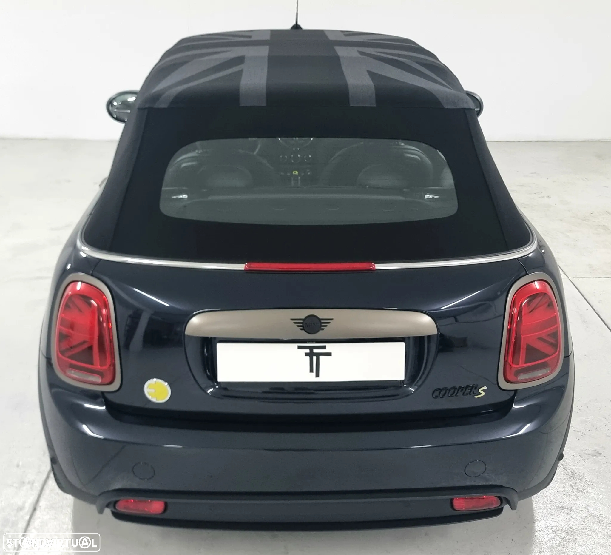 MINI Cabrio Cooper SE - 12