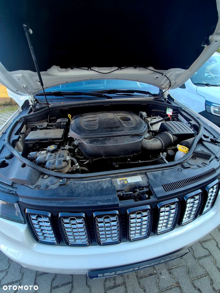 Jeep Grand Cherokee 3.6 V6 Laredo - 10