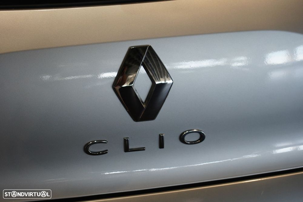 Renault Clio - 31