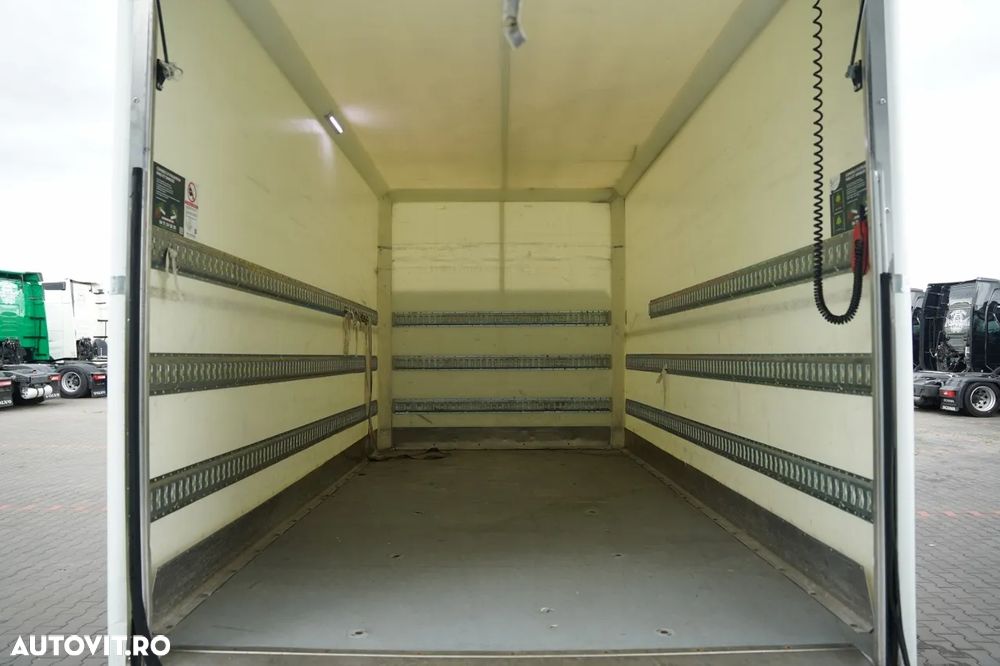 Iveco DAILY 35-NP / CNG / CAROSERIE TIP BOX 4,3 m / LIFT HIDRAULIC PALFINGER / IMPORT - 21