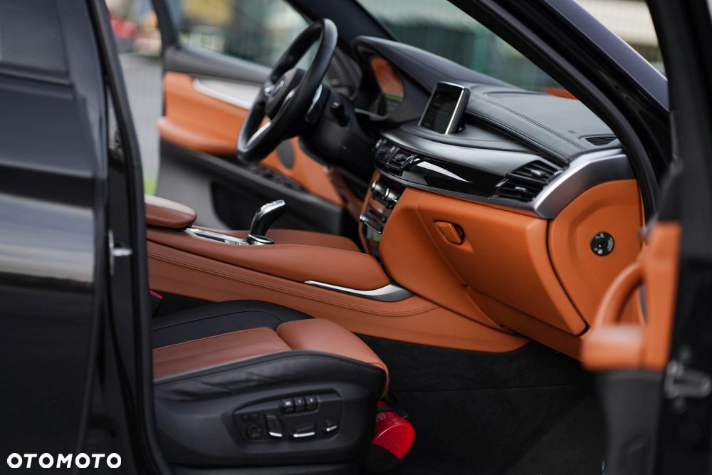 BMW X6M - 8
