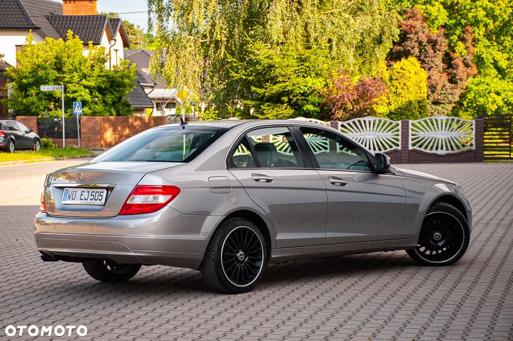 Mercedes-Benz Klasa C - 36