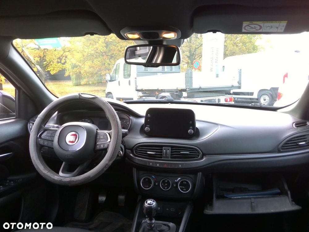 Fiat Tipo 1.4 T-Jet 16v S-Design - 7