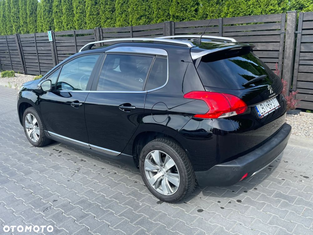 Peugeot 2008 1.2 Pure Tech Style EU6 - 2