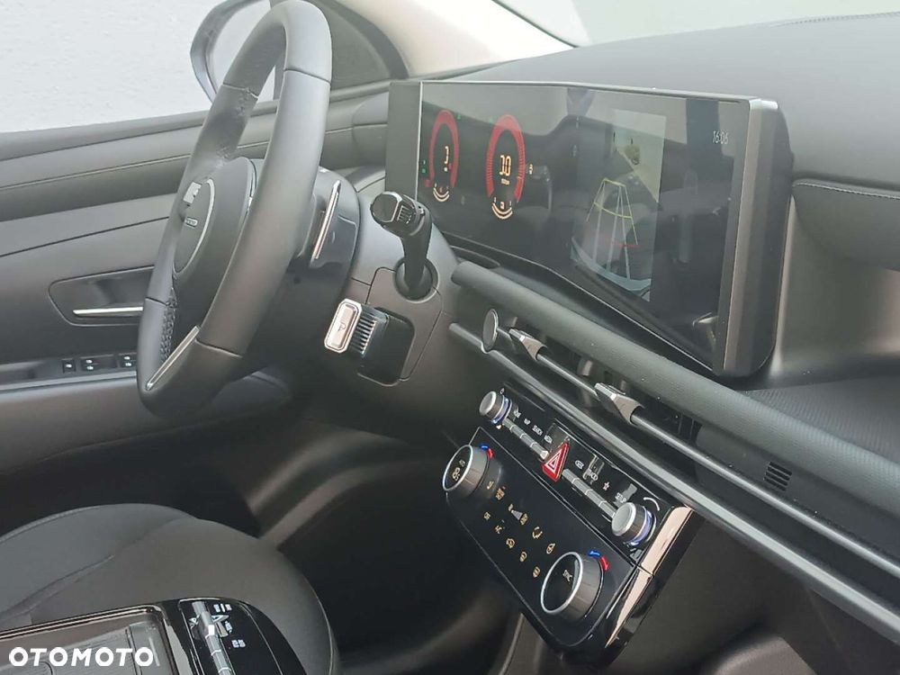 Hyundai Tucson 1.6 T-GDi HEV Smart 4WD - 35