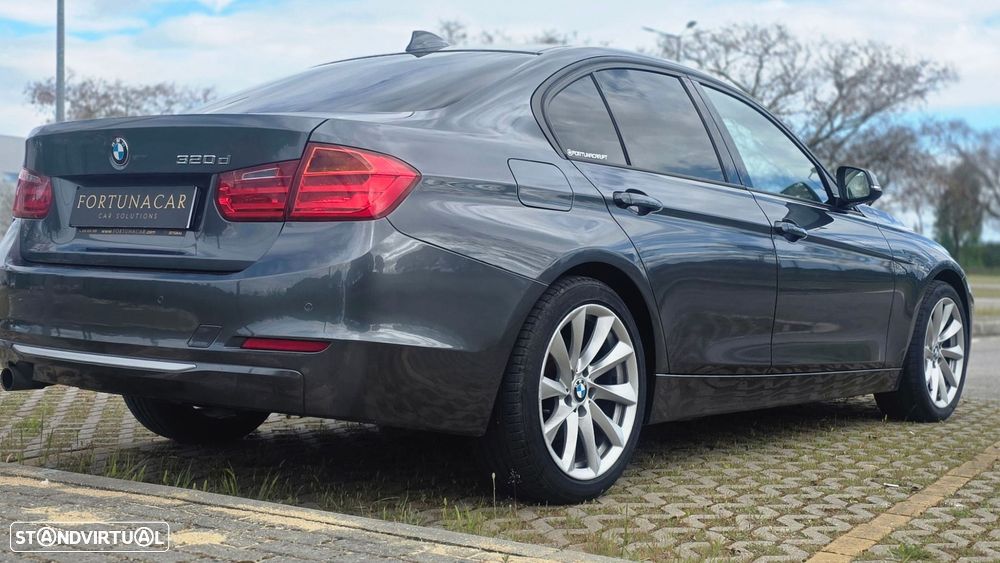 BMW 320 d Auto Line Luxury - 7