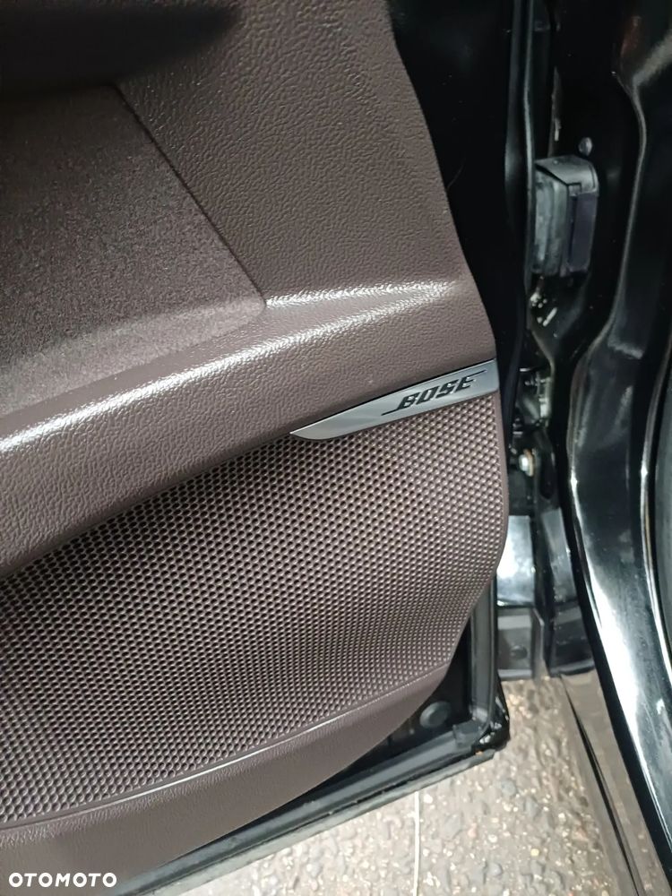 Renault Espace 1.6 dCi Energy Initiale Paris EDC 7os - 17