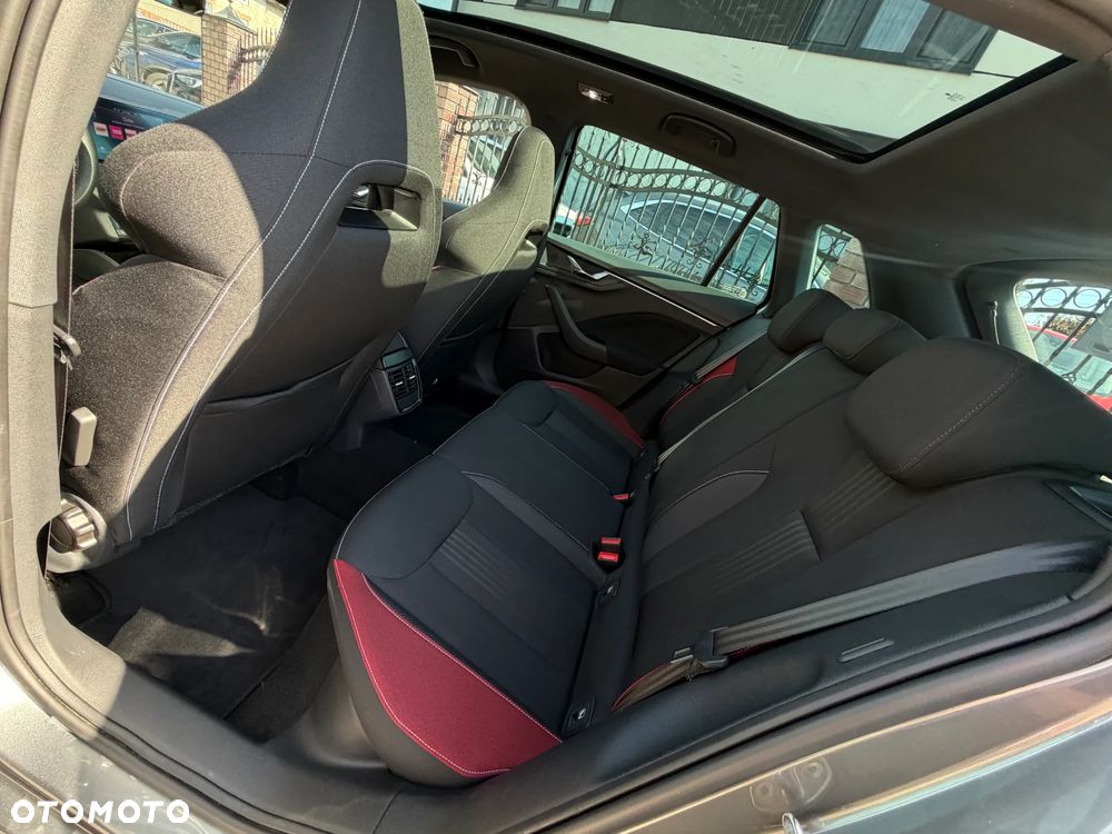 Skoda Kamiq 1.5 TSI Monte Carlo DSG - 33