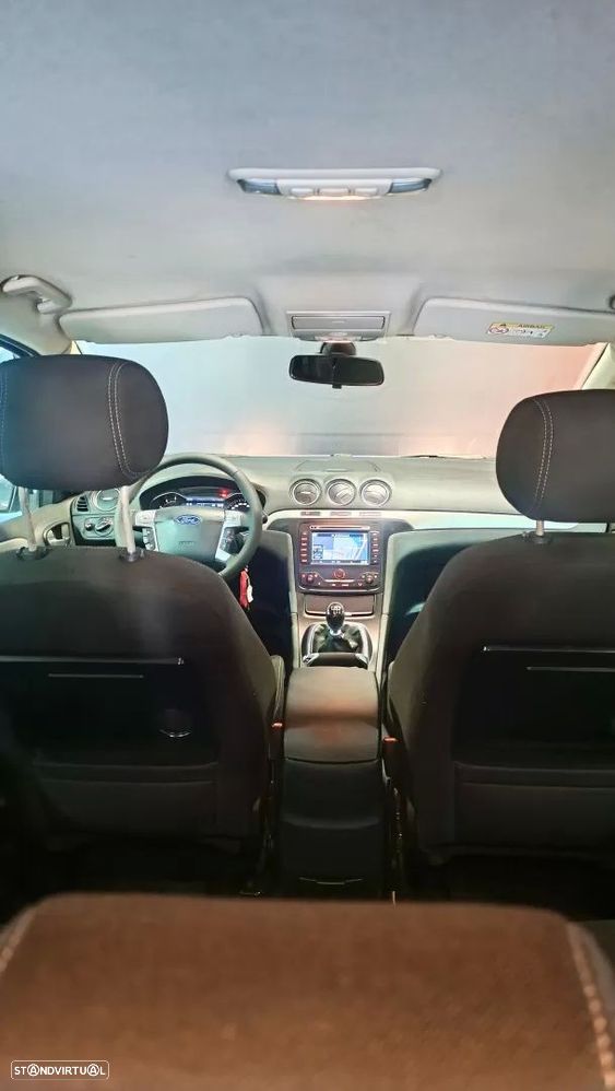 Ford S-Max 2.0 TDCi Trend 7L - 19